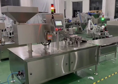 Chine Bouteille effervescente automatique pharmaceutique de Tablette de machine à emballer de tube en plastique fournisseur