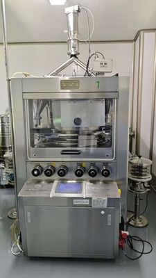 Chine GZP55 Presse à comprimés rotative à grande vitesse avec pression principale de 100 kN, pré-pression de 20 kN et capacité de production de 396 000 comprimés/heure fournisseur