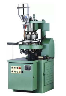 Chine Machine de compactage 13500pcs/H de presse de poudre magnétique électronique fournisseur
