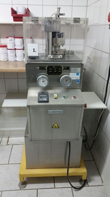 TIANHE Petite capacité ZP9 Machine automatique de presse à comprimés pharmaceutiques  Bonbons alimentaires Lait fournisseur