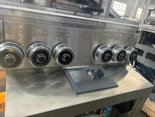 Presse à comprimés rotative à grande vitesse avec 57 stations, capacité de 410 400 pièces/heure et système de lubrification automatique fournisseur