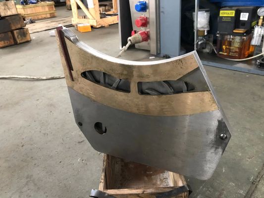 Presse à comprimés rotative à grande vitesse avec 57 stations, capacité de 410 400 pièces/heure et système de lubrification automatique fournisseur