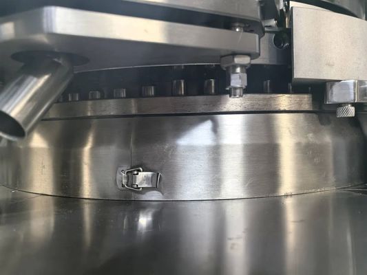 41 stations de presse à haute vitesse de comprimés à pression principale de 100 kN et à prépression de 40 kN pour la production pharmaceutique fournisseur