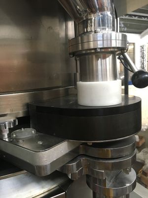 Machine automatique à grande vitesse de presse de comprimé pour des soins de santé de pharmacie fournisseur